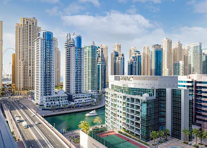 Luxury And Spacious Full Marina View