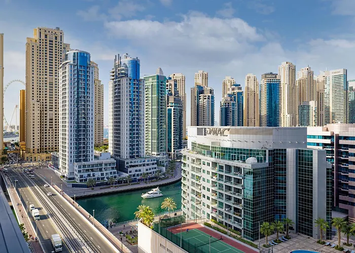 Luxury And Spacious Full Marina View