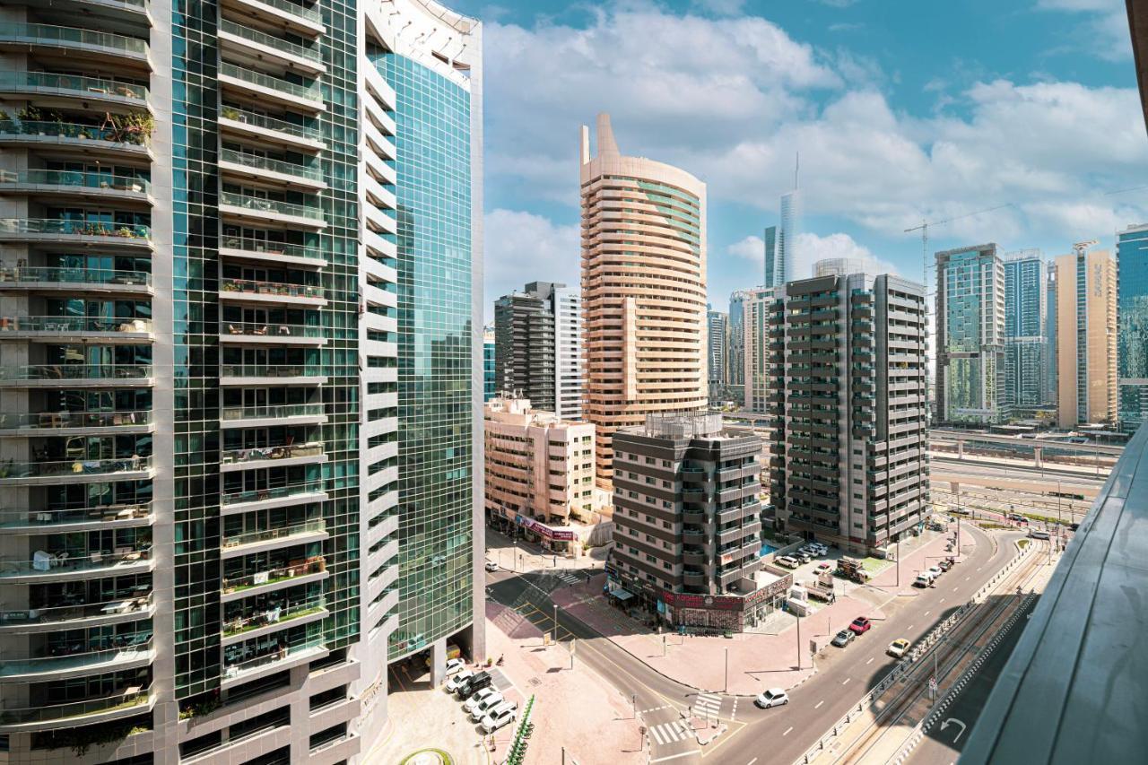 Luxury And Spacious Full Marina View Appartement