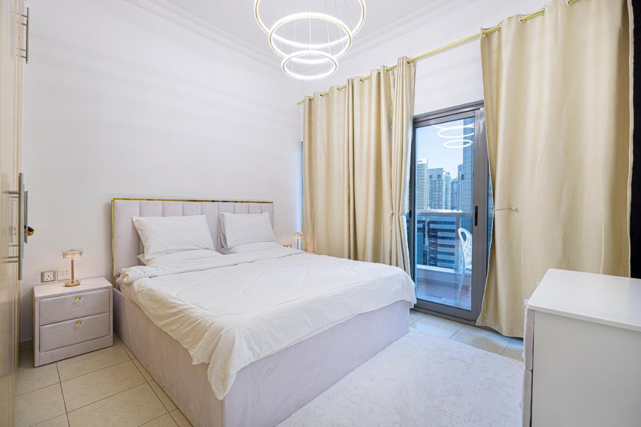 Luxury And Spacious Full Marina View Appartement *