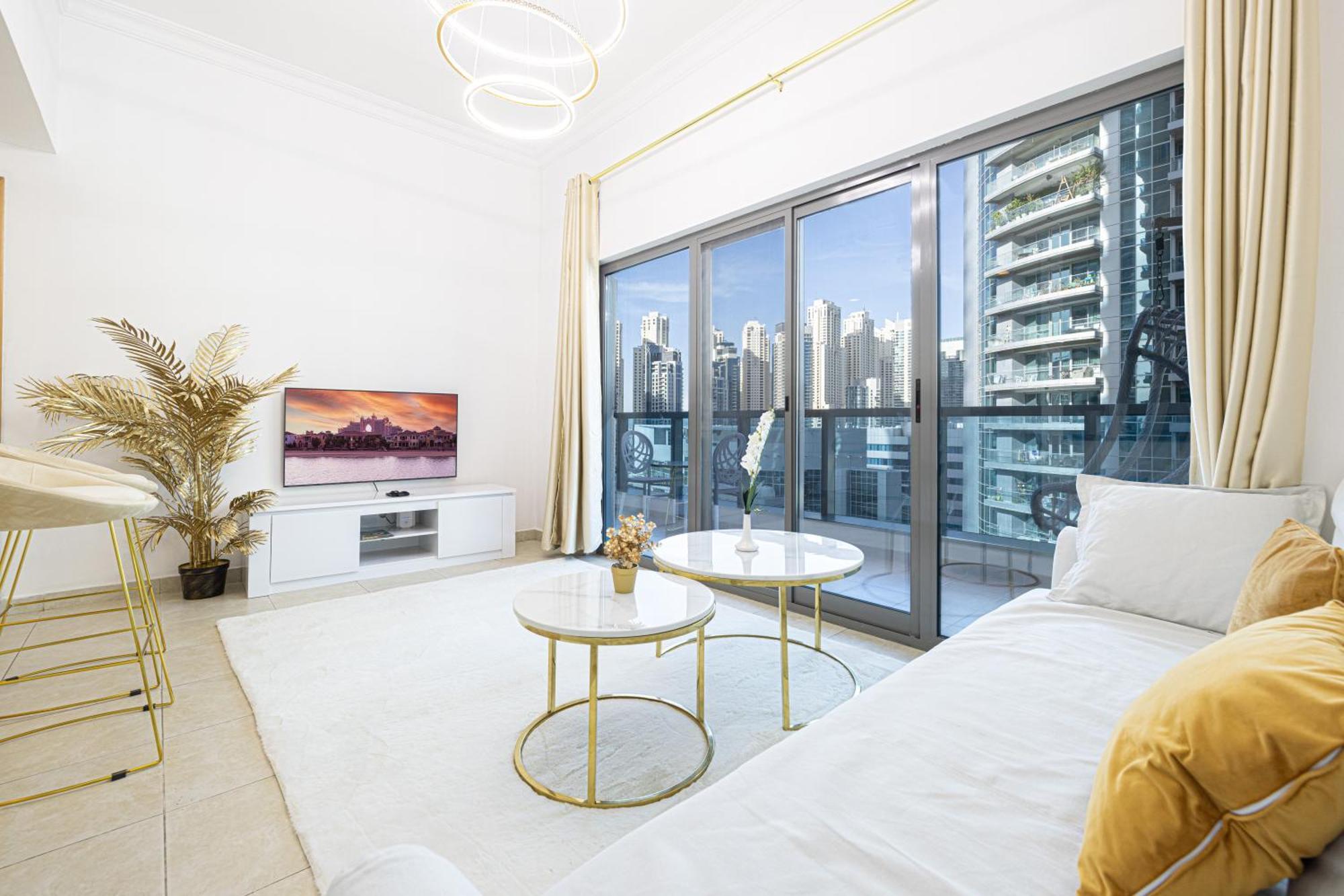 Luxury And Spacious Full Marina View Appartement *
